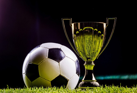 手空间与得 手空间与得