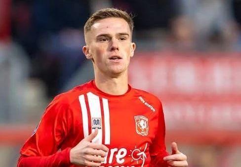 并带领球队 并带领球队